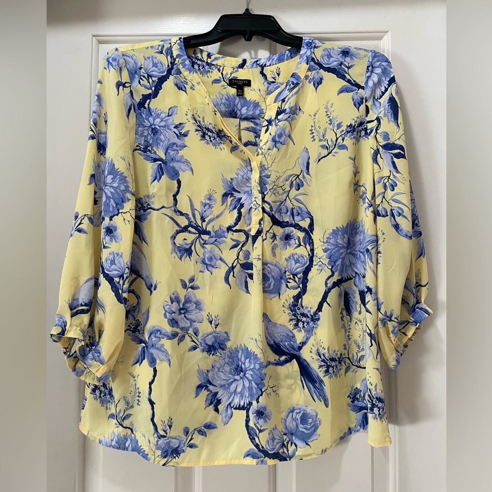 NWOT Women’s Talbots Yellow and Blue Floral 3/4 Sleeve Blouse size XL Petite - Picture 2 of 6